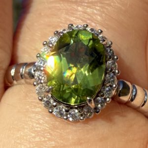 Olivin Ring m/Zirkoner