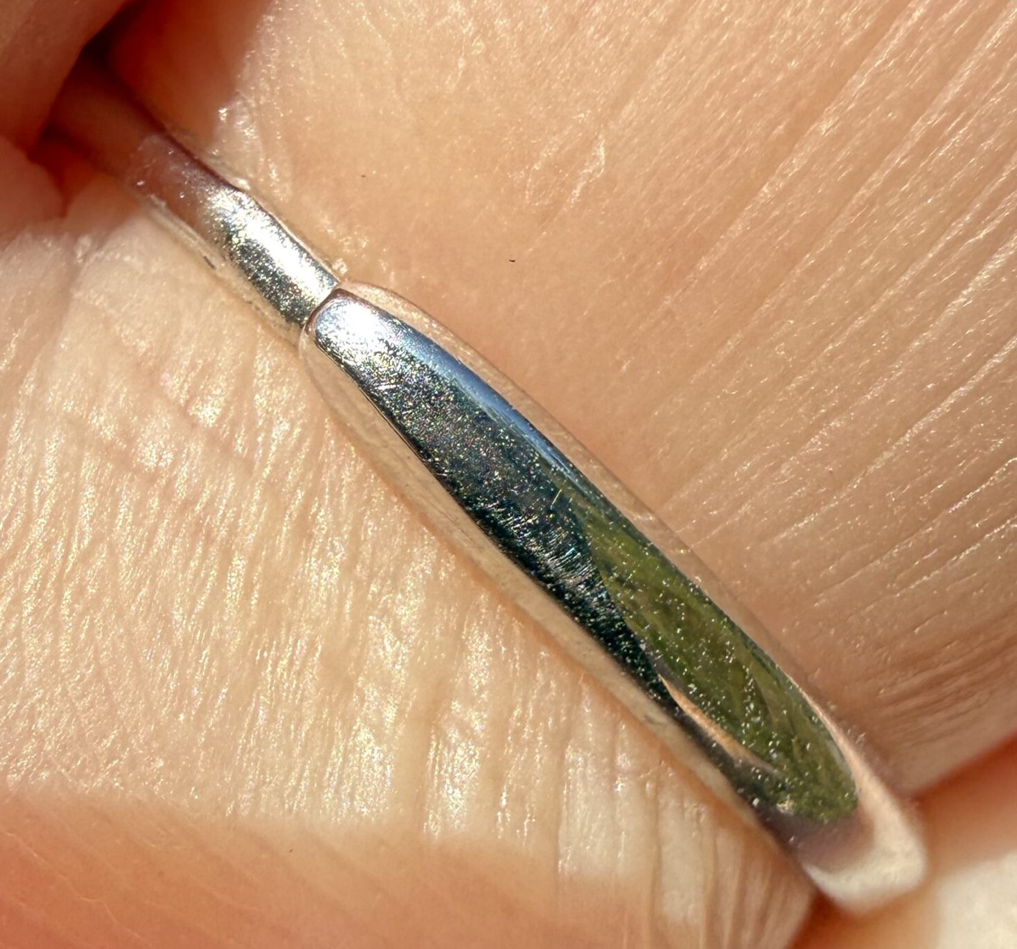 Olivin Ring m/Zirkoner - Bilde 3