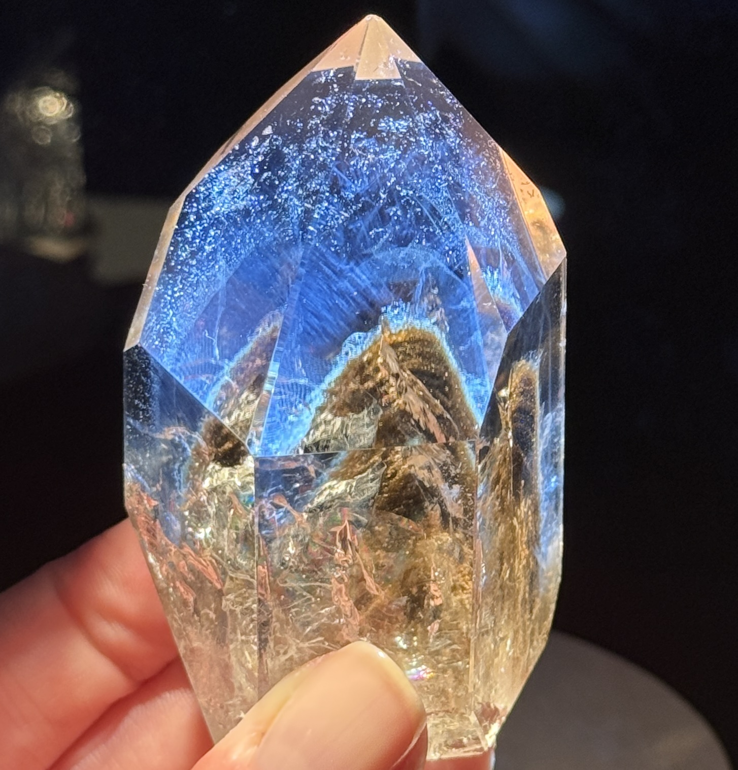Blue Angel Feather Gardenquartz Tårn